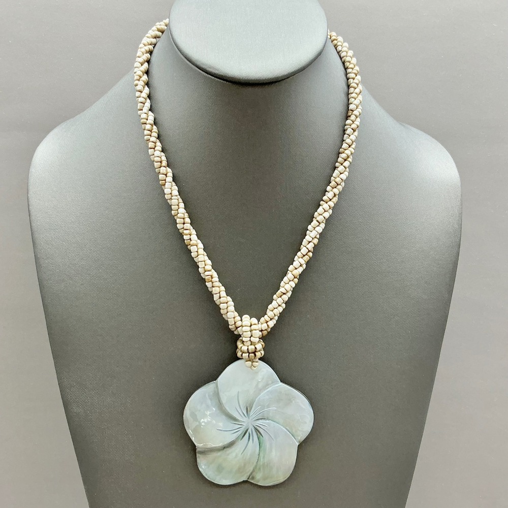 Flower Pendant Necklace Womens Cream Beaded Carved Shell Tropical Boho 19 Inch